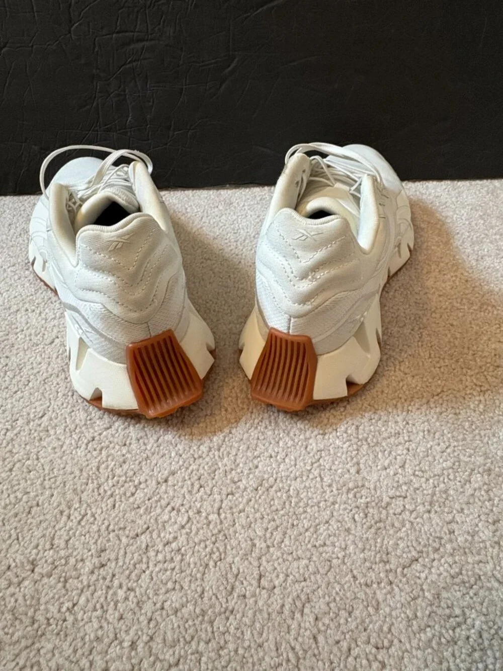 Reebok Zig Dynamica Women's Running Shoes Size 9 White  IG0551